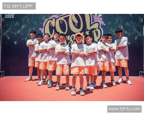 深圳街舞队引领潮流最新街舞灵活性排名前十揭晓