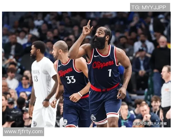 火箭击败独行侠，哈登飙36分——再现超级巨星风采