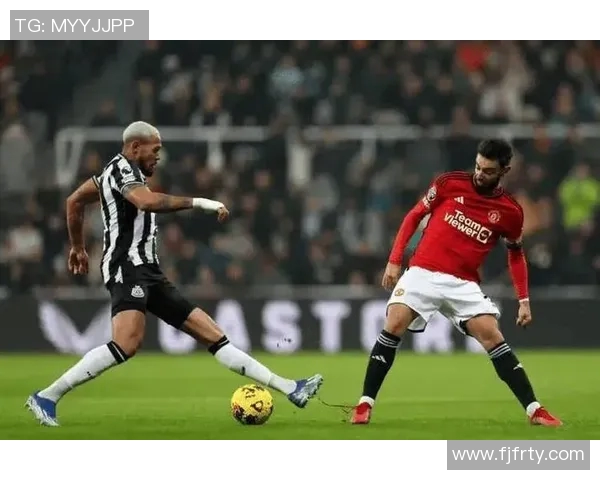 英超最新视频集锦：曼城横扫热刺、利物浦险胜切尔西等精彩瞬间分享